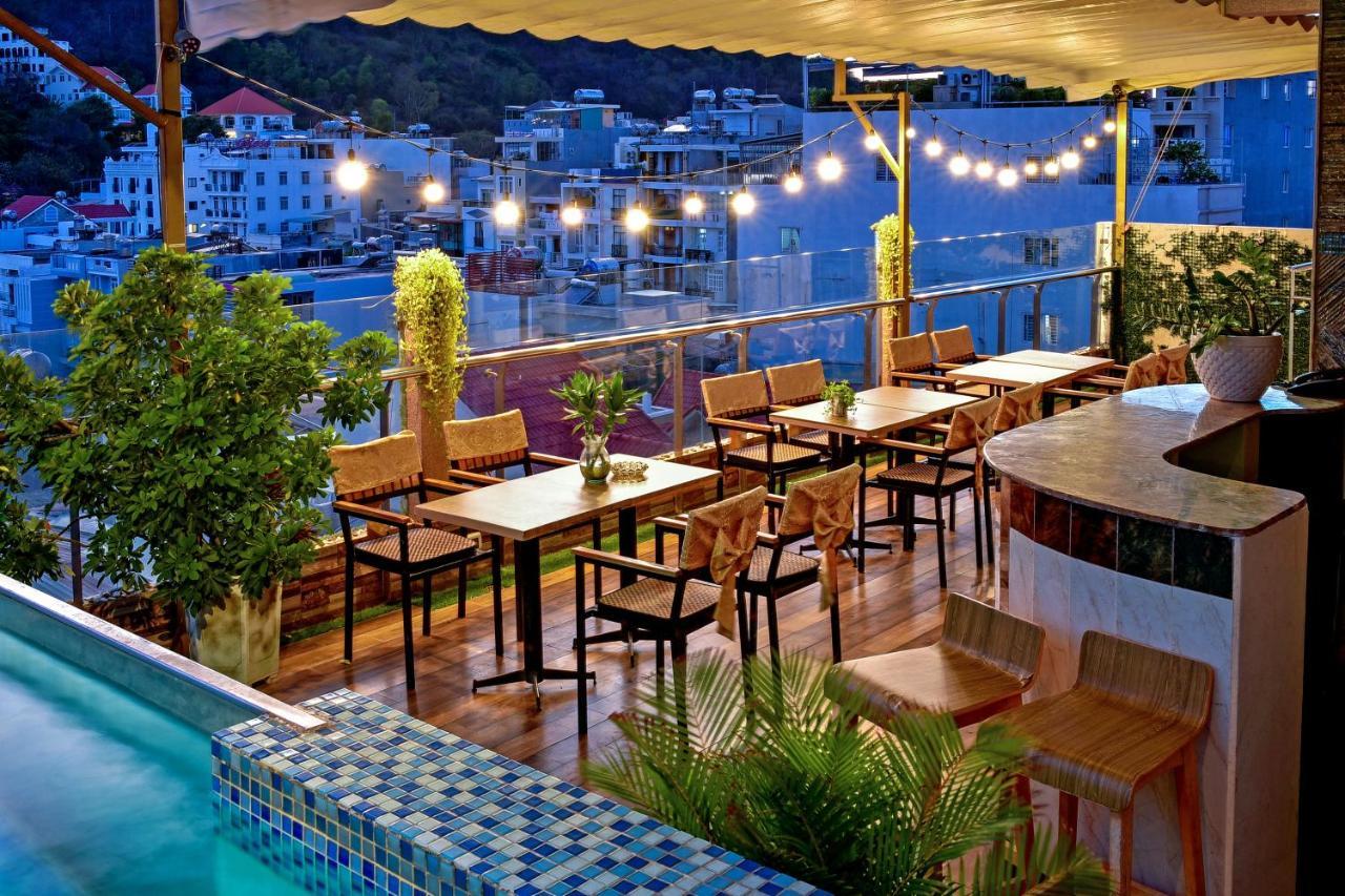 Milan Corner Hotel Vung Tau Esterno foto