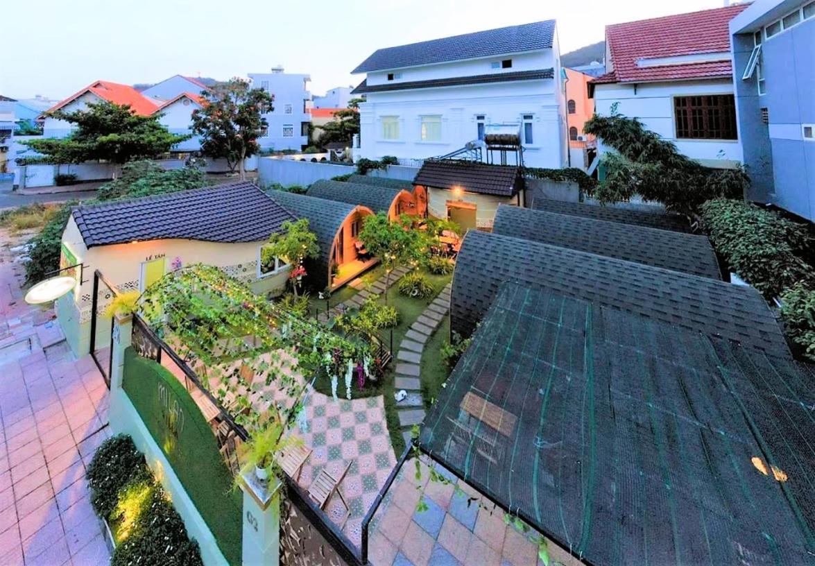 Milan Corner Hotel Vung Tau Esterno foto